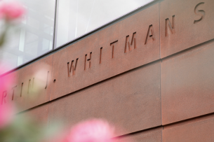 Outdoor shot of Syracuse University’s Martin J. Whitman School of Management.