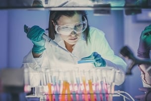 Woman working in a lab