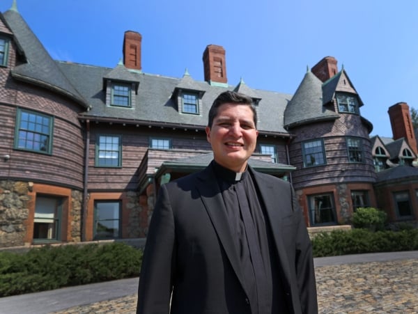 Messina College’s founding dean, the Rev. Erick Berrelleza. Messina is a two-year associate’s degree program for first-generation college students from low-income families.