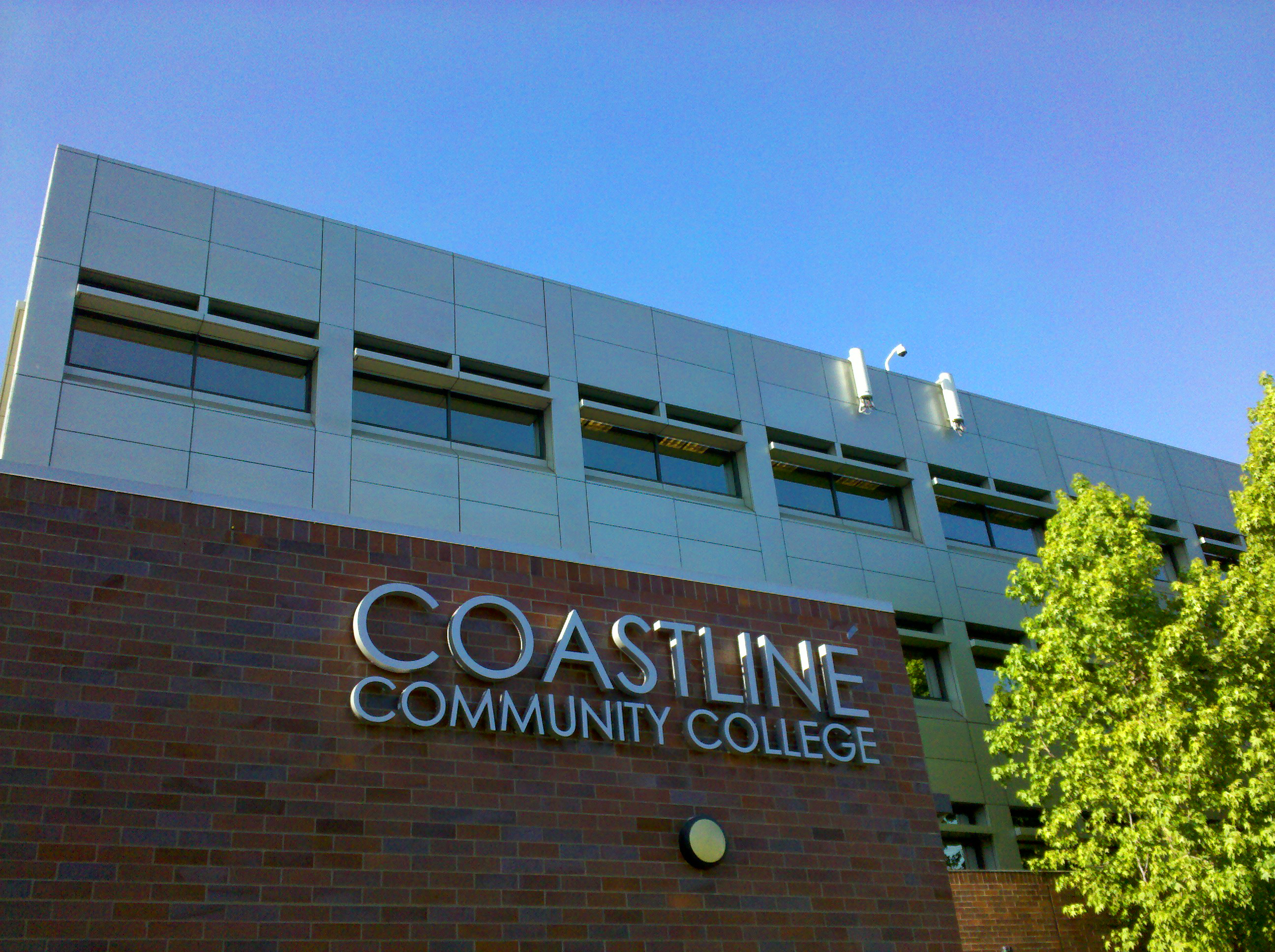 Coastline Community College Sees Professional Development Lead To Online Enrollment Gains