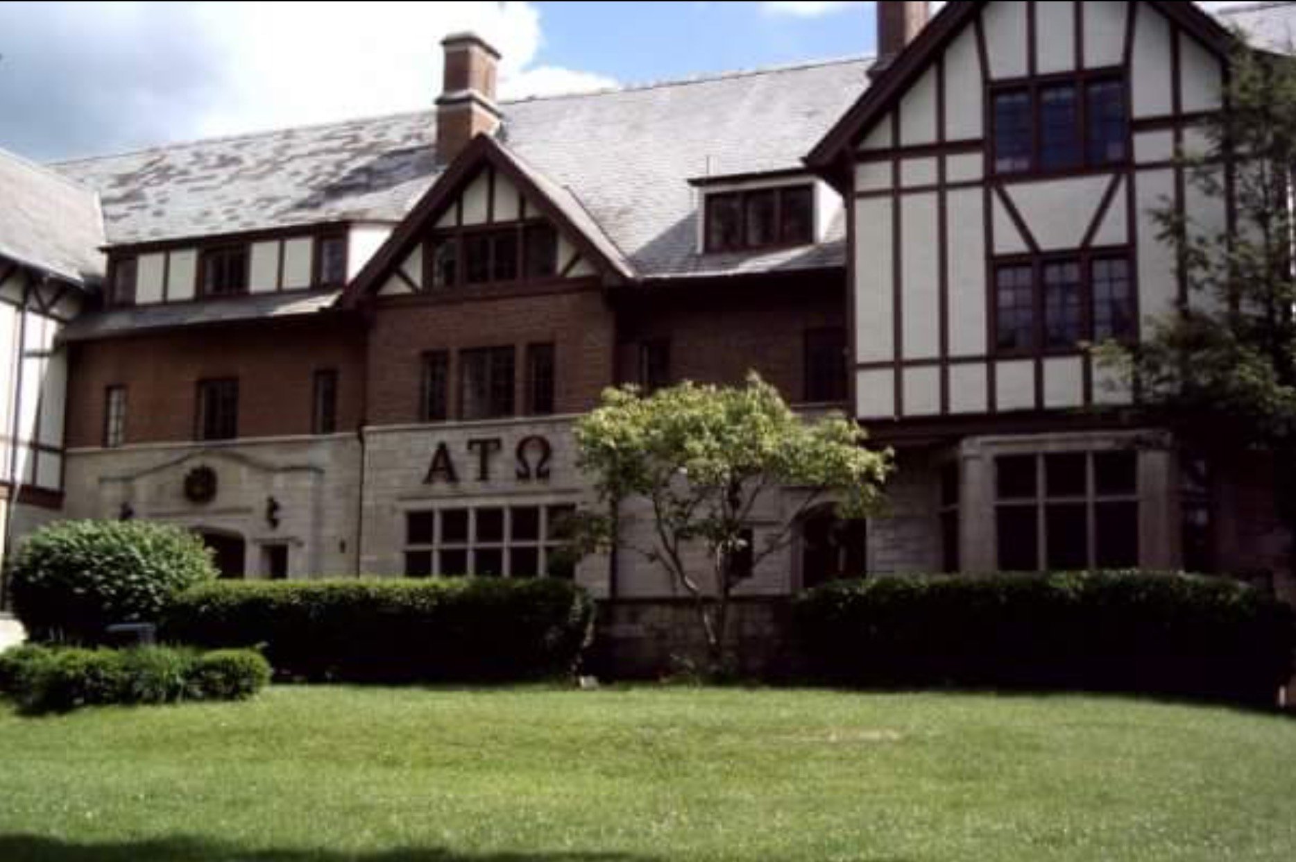 New rules at IU allow officials to enter fraternities, sororities with  probable cause